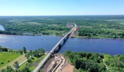 Строительство мостового перехода через реку Волхов на подъезде к г. Кириши в Киришском районе Ленинградской области